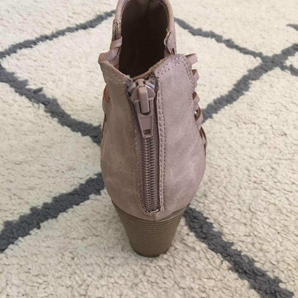 Women’s Rampage Sandals - Picture 3 of 5